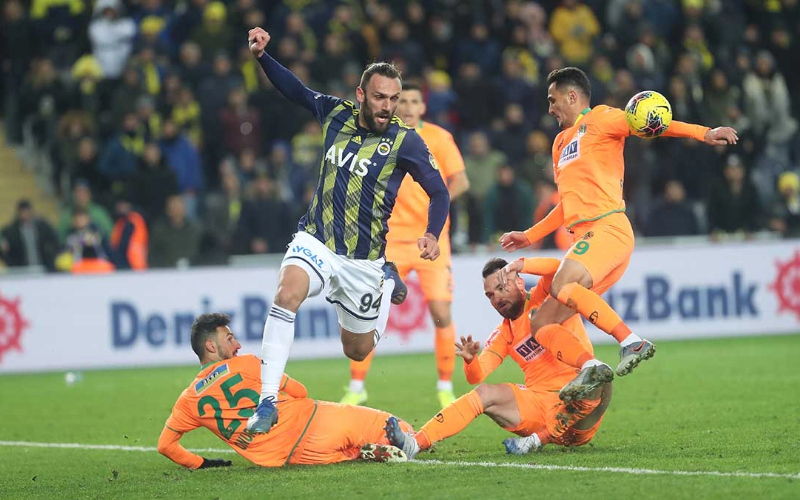 Futbol-2,5-Gol-Alt-&Uuml;st-Stratejisi